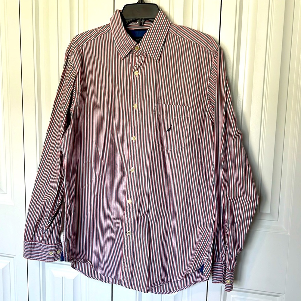 Men’s medium Nautica long sleeve button up